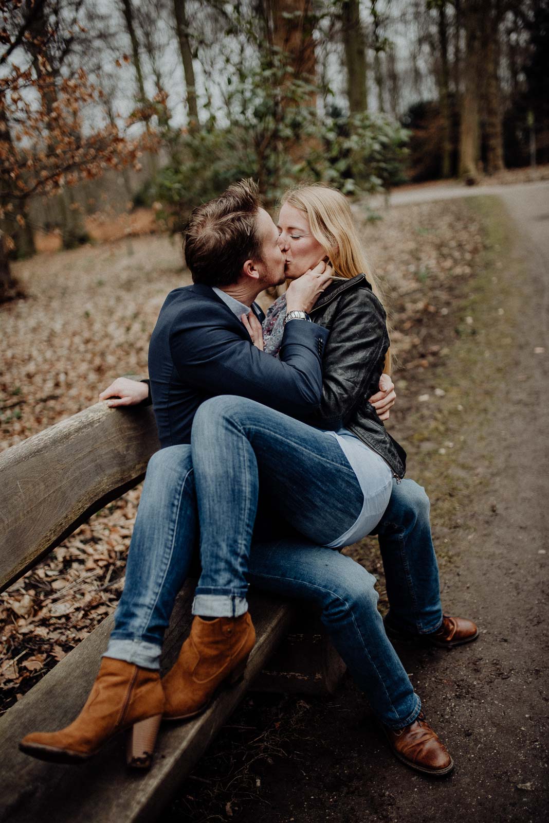 023-verlobungsshooting-engagement-fotograf-witten-rombergpark-dortmund