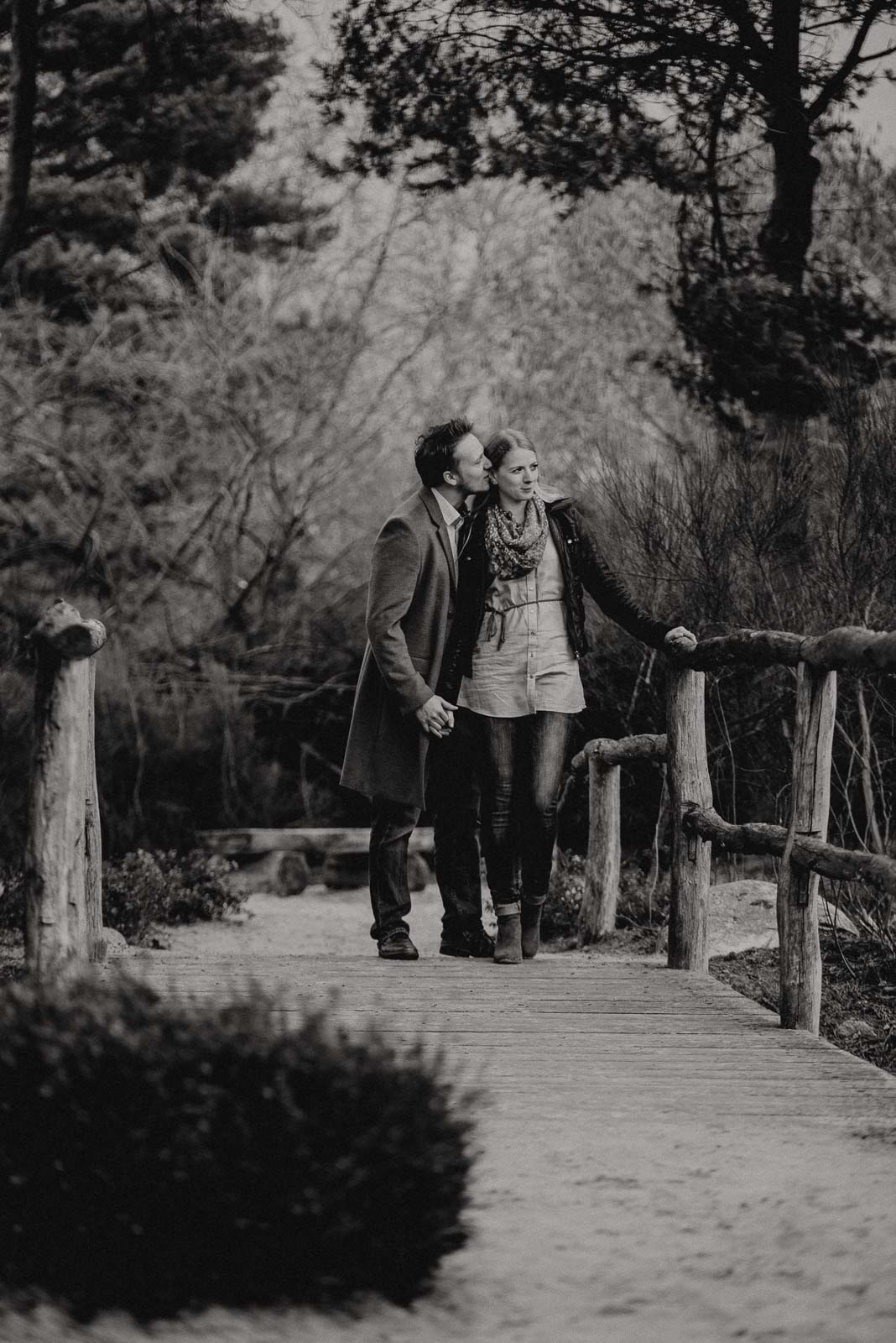 056-verlobungsshooting-engagement-fotograf-witten-rombergpark-dortmund