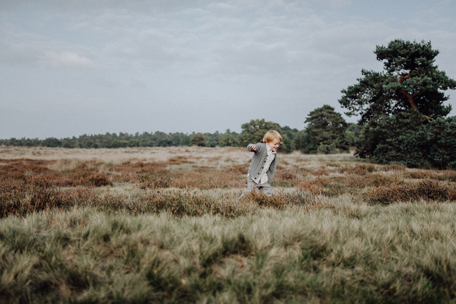 002-designparaplus-familienshooting-heide-boho 002-designparaplus-familienshooting-heide-boho