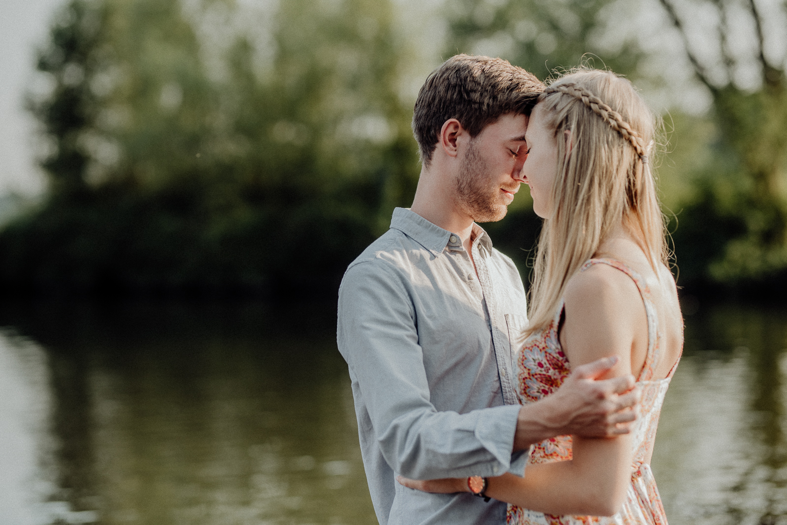 022-designparaplus-lovebirds-paarshooting-witten-ruhr-wasser 022-designparaplus-lovebirds-paarshooting-witten-ruhr-wasser