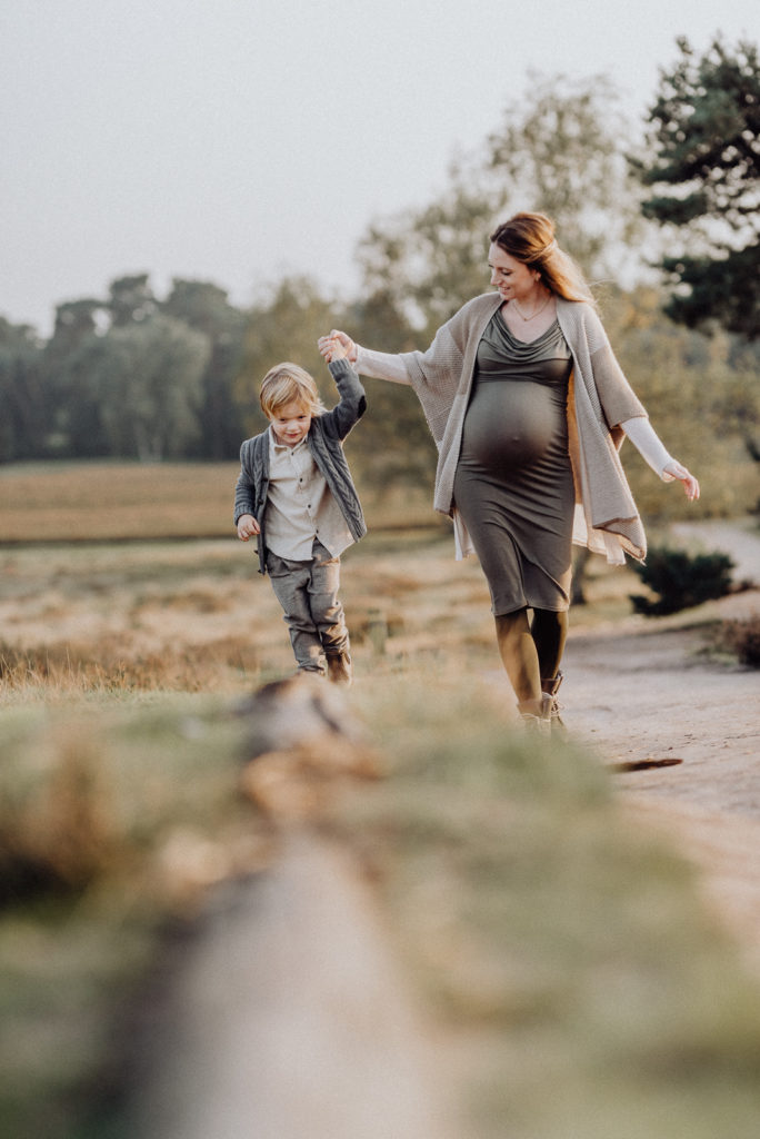 050-designparaplus-familienshooting-heide-boho 050-designparaplus-familienshooting-heide-boho