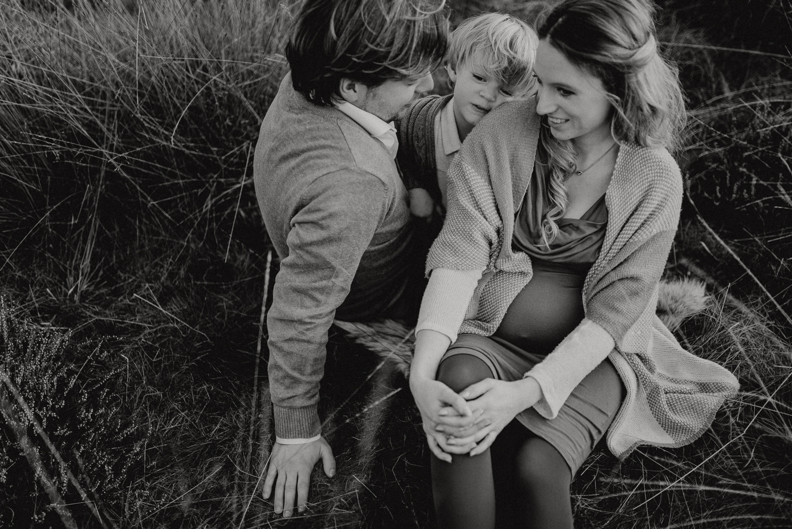 058-designparaplus-familienshooting-heide-boho 058-designparaplus-familienshooting-heide-boho
