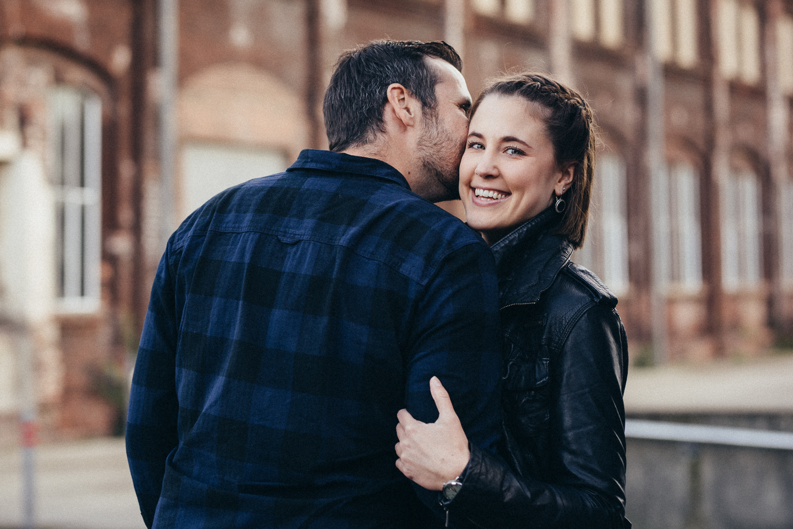 008-designparaplus-lovebirds-fotografie-bochum-paarshooting-jahrhunderthalle