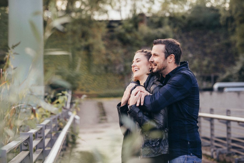 009-designparaplus-lovebirds-fotografie-bochum-paarshooting-jahrhunderthalle