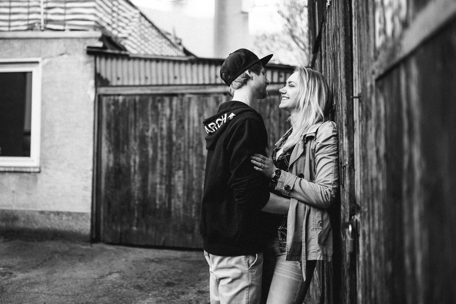 018-downtown-coupleshoot-witten-urbanes-paarshooting