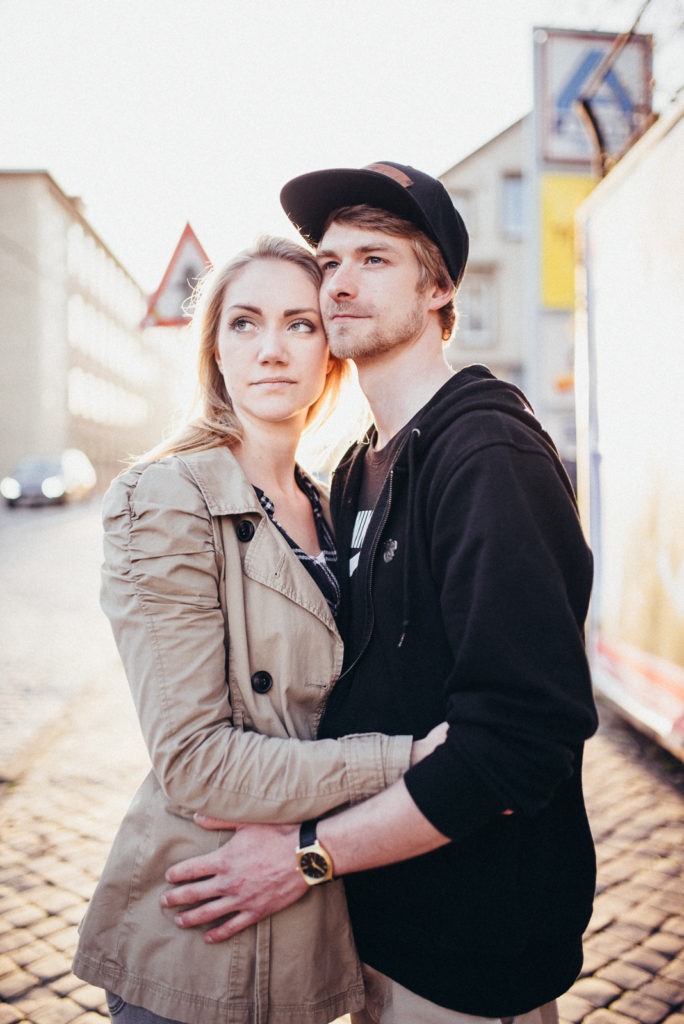 024-downtown-coupleshoot-witten-urbanes-paarshooting