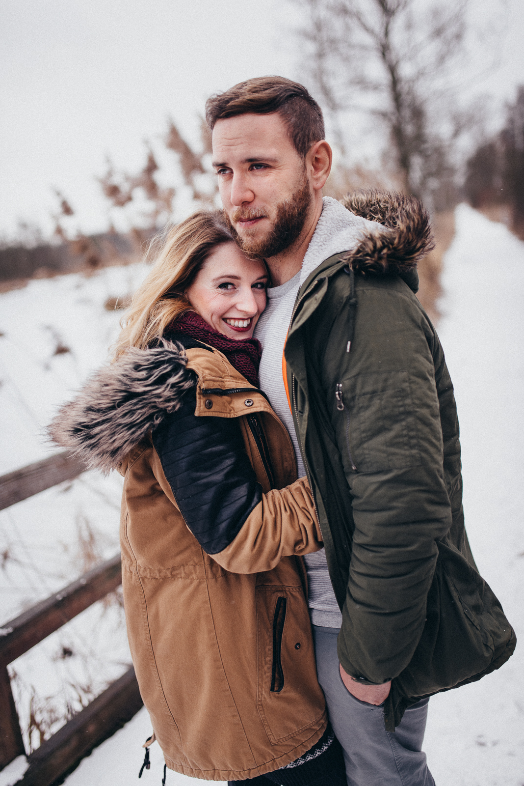 013-designparaplus-schneeshooting-heide-moor-paarshooting-fotograf-witten