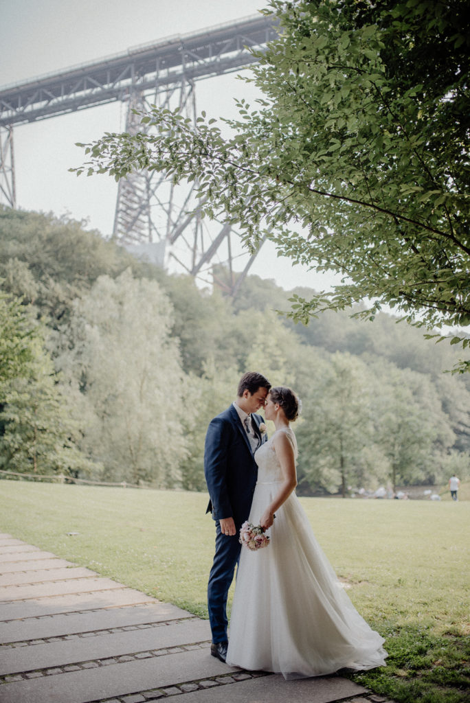 085-designparaplus-hochzeit-muengstenerbruecke-hausmuengsten-hochzeitsfotograf-witten