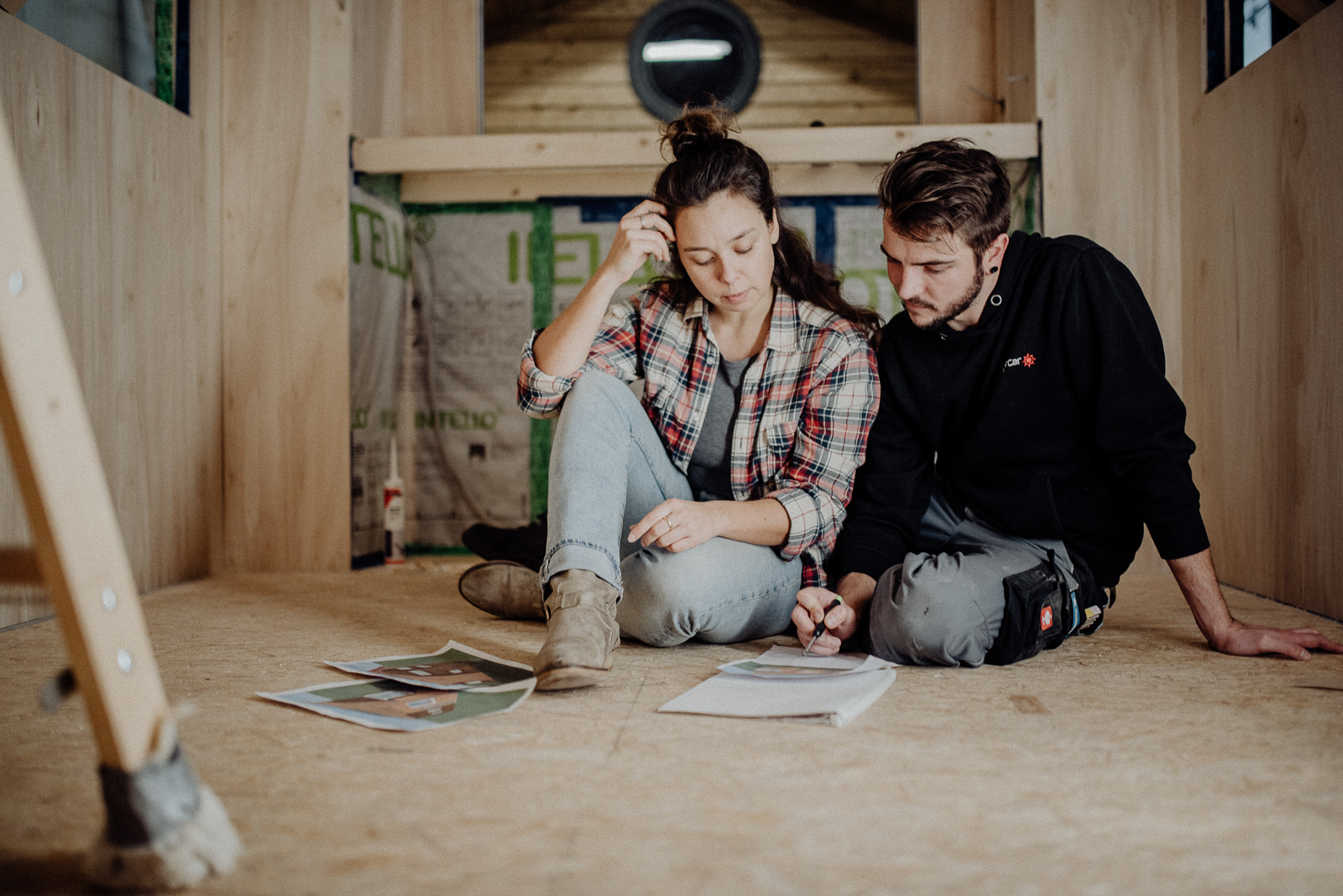 026-dokumentarische-fotografie-tinyhouse-ecochalet-fotografin-witten