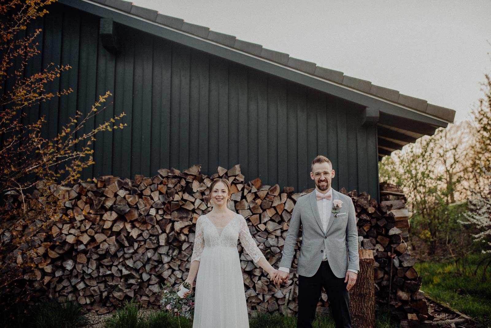 251-landhotel-voshoevel-land-hochzeit-brautpaarshooting