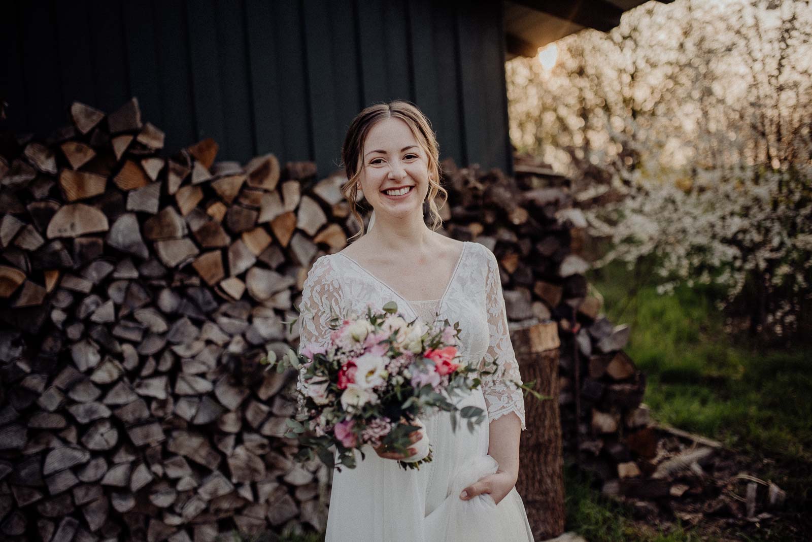 255-landhotel-voshoevel-land-hochzeit-brautpaarshooting