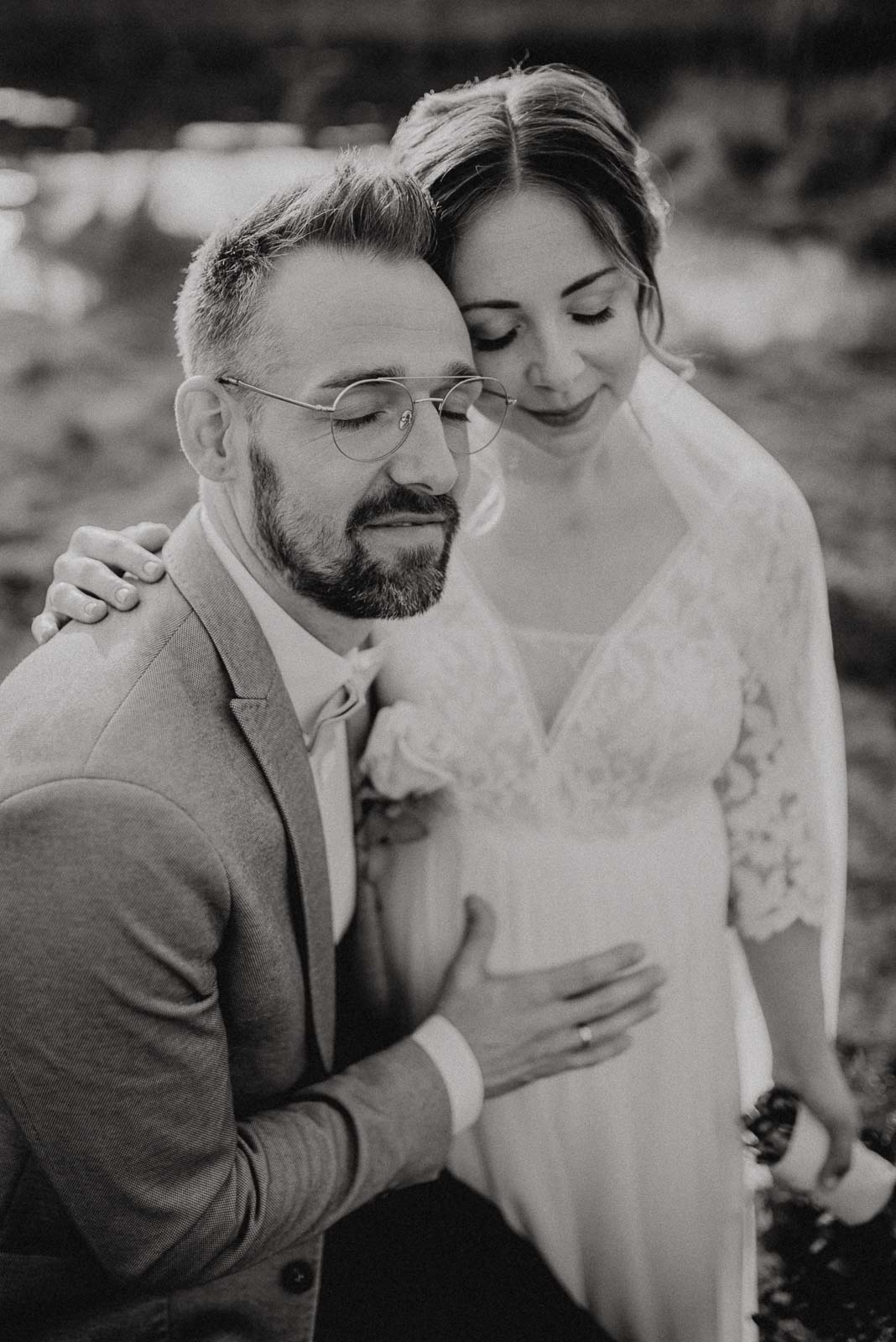 Schwangere Braut an ihrer Hochzeit im Landhotel Voshövel