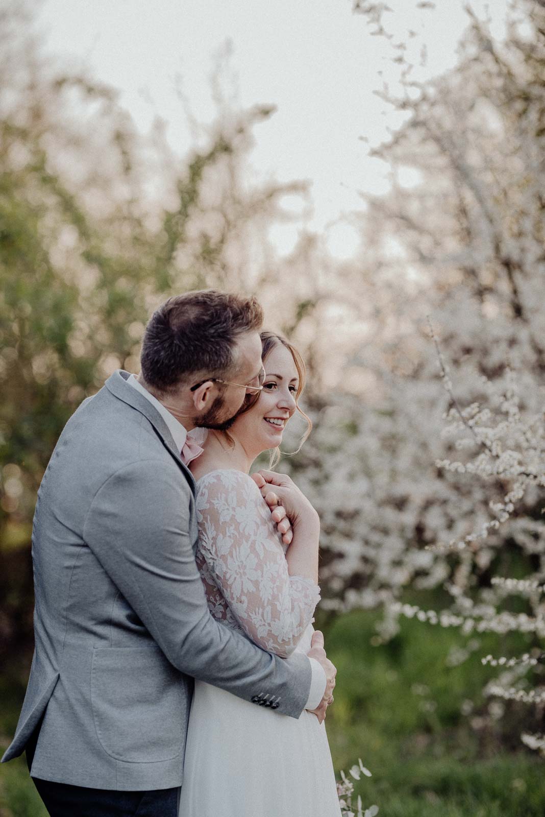 270-landhotel-voshoevel-land-hochzeit-brautpaarshooting