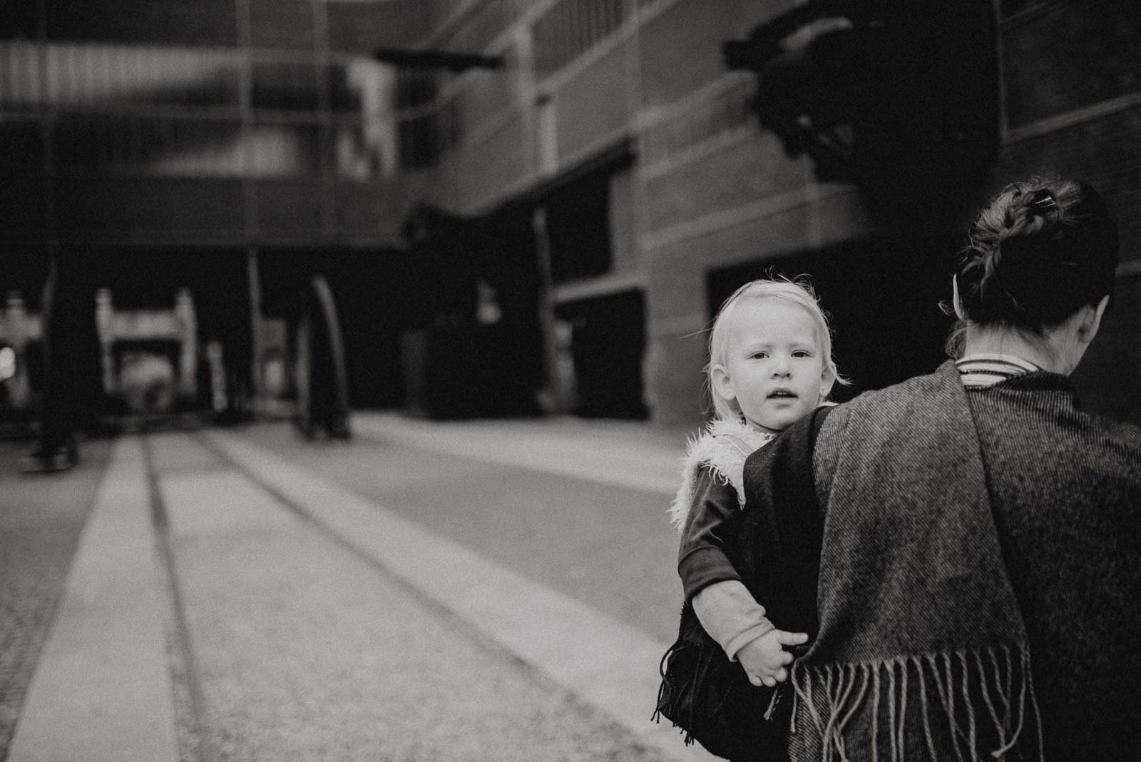 007-natuerliche Familienfotografie und ungestellte Familienfotos in Essen im Ruhrgebiet