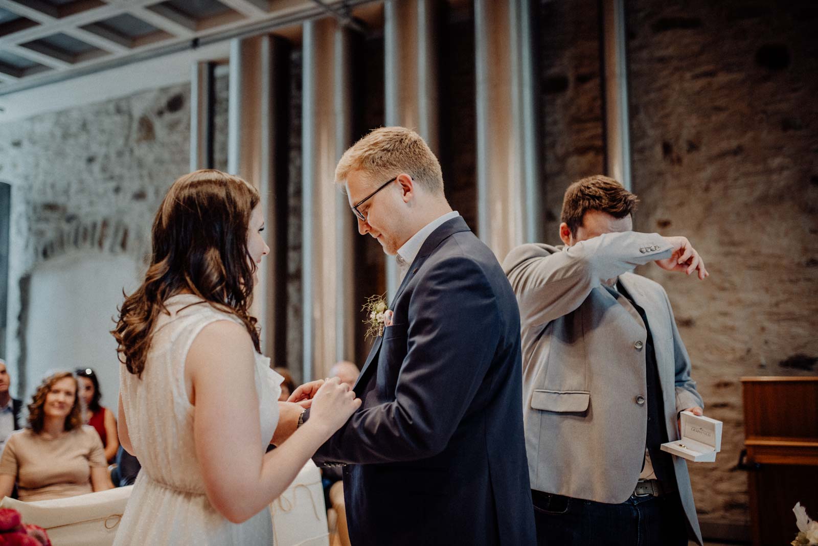 Ringwechsel bei der standesamtlichen Hochzeit