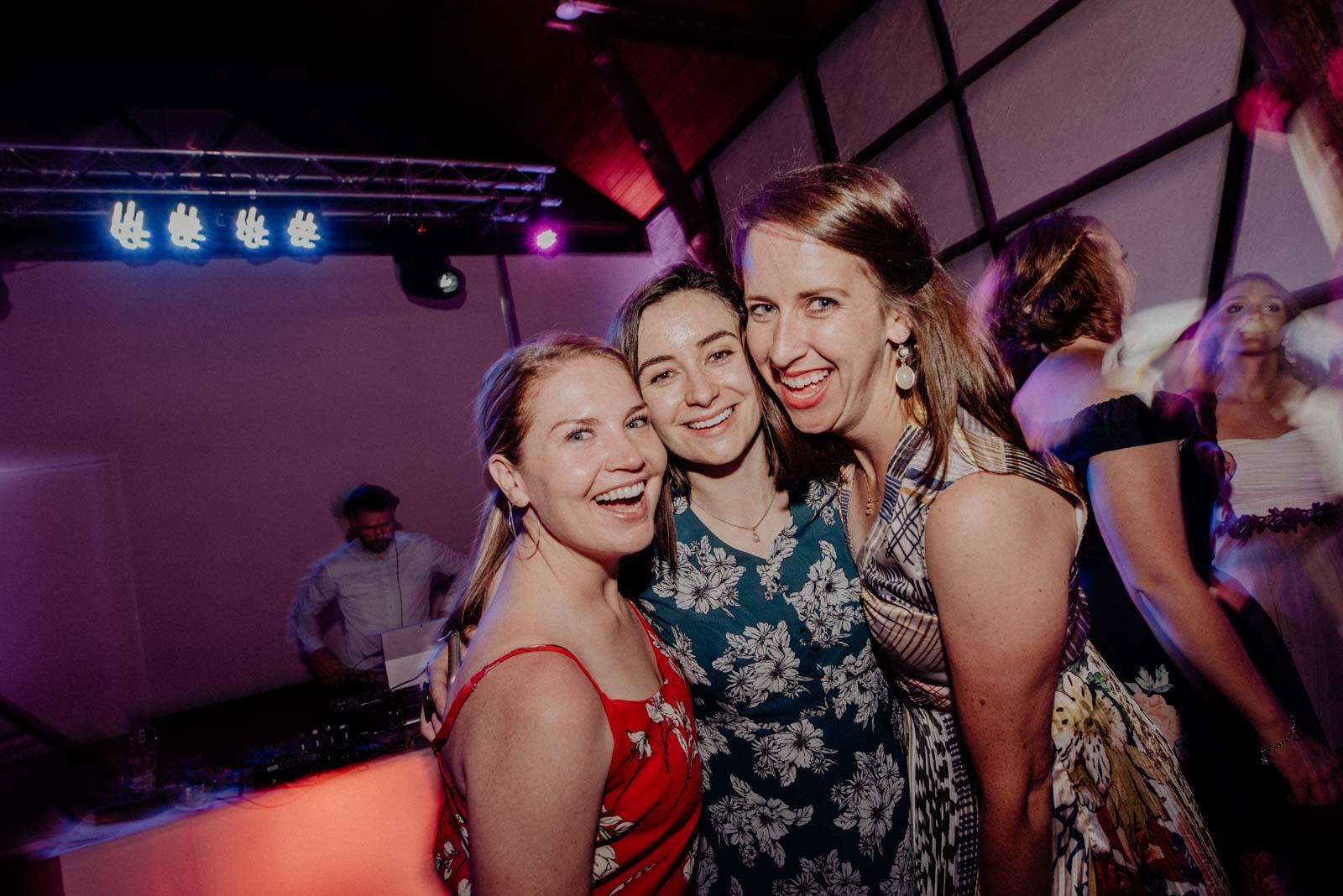 Hochzeitsfotograf Witten Blitzbilder und Partybilder Hochzeit