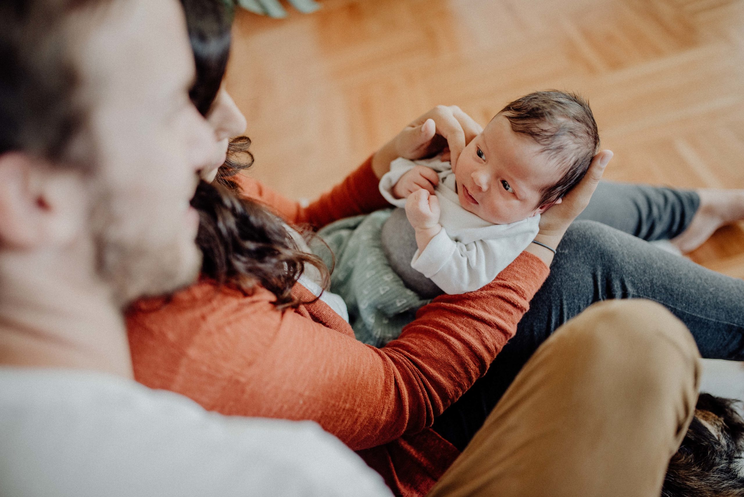 020-Witten-Homestory-Homesession-Newborn-Baby-Fotoshooting