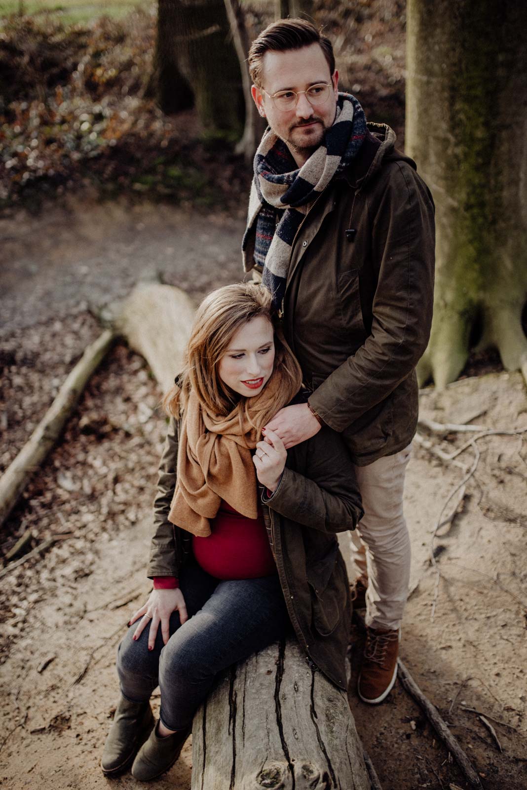 Erstes Posing beim Babybauchshooting