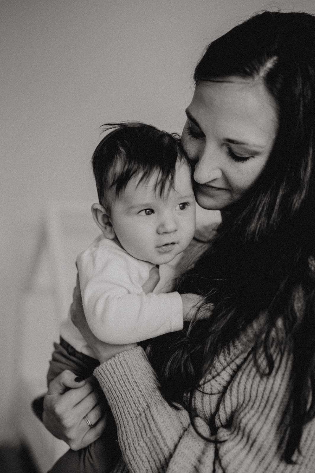 041-homestory-ungestellte-familienfotos-witten-dokumentarische-familienfotografie