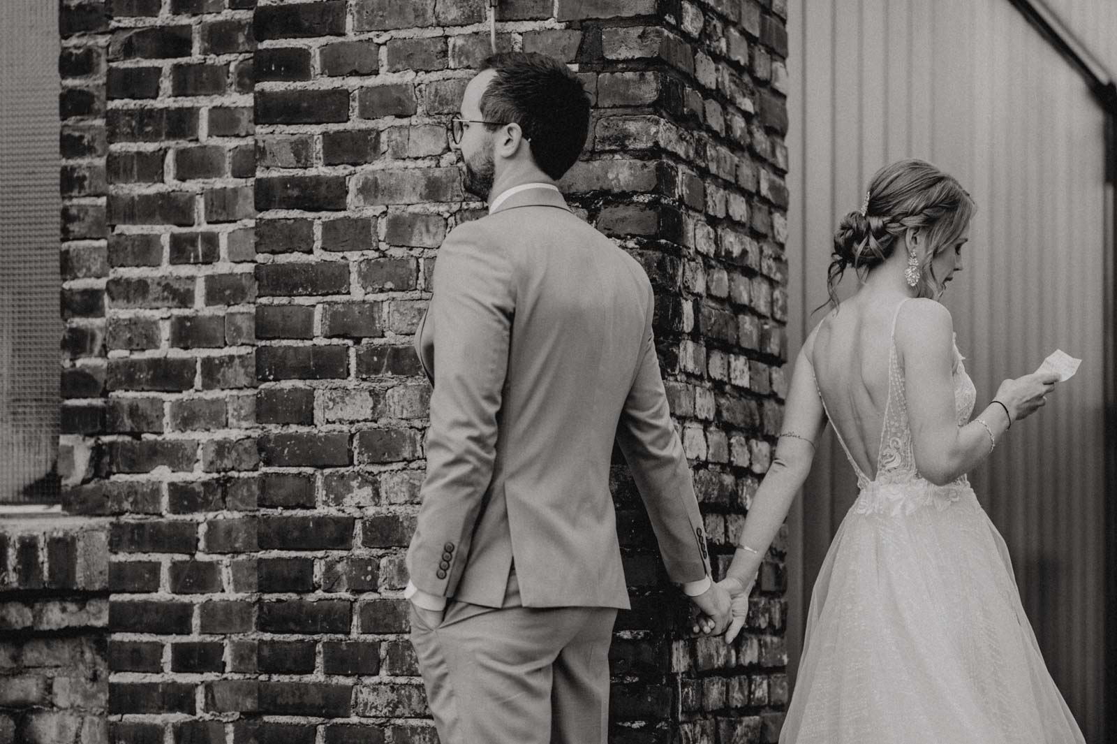 010-hochzeit-jahrhunderthalle-bochum-paarshooting-1stlook