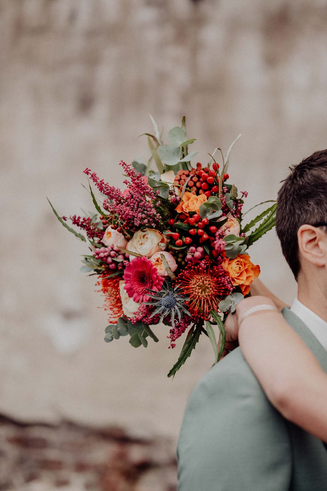 024-hochzeit-jahrhunderthalle-bochum-paarshooting-1stlook