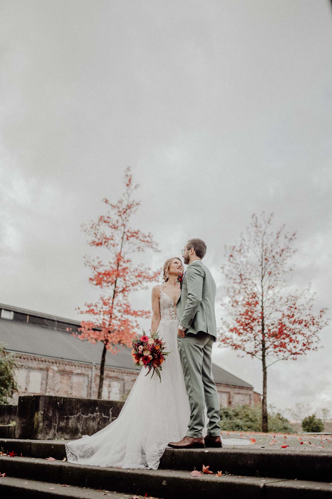 032-hochzeit-jahrhunderthalle-bochum-paarshooting-1stlook