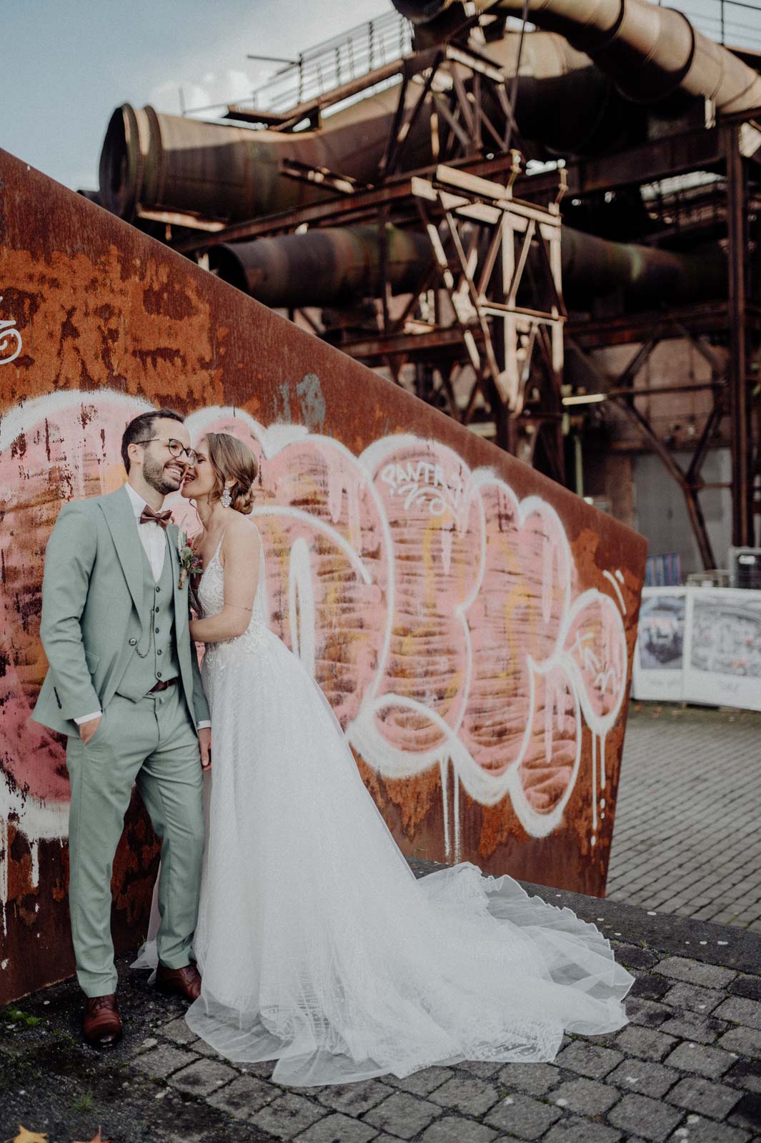 047-hochzeit-jahrhunderthalle-bochum-paarshooting-1stlook