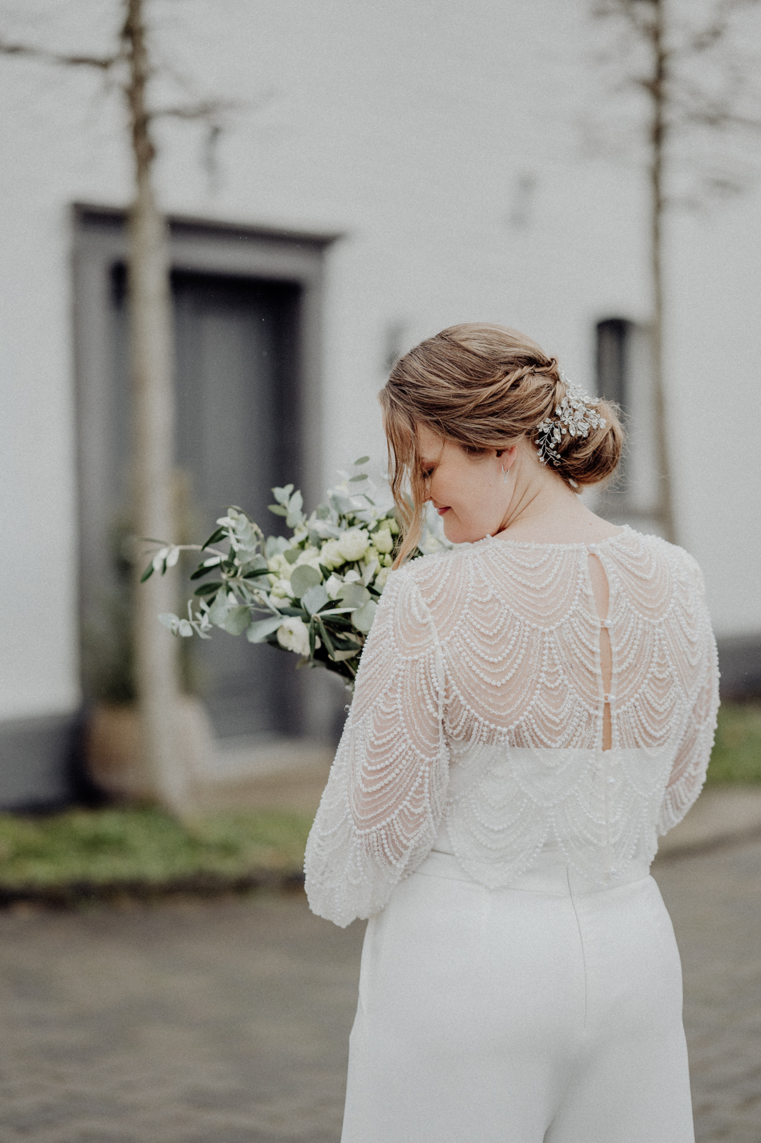107-©gescheschmidt-hochzeitsfotografin-haus-neersdonk-paarshooting-brücke